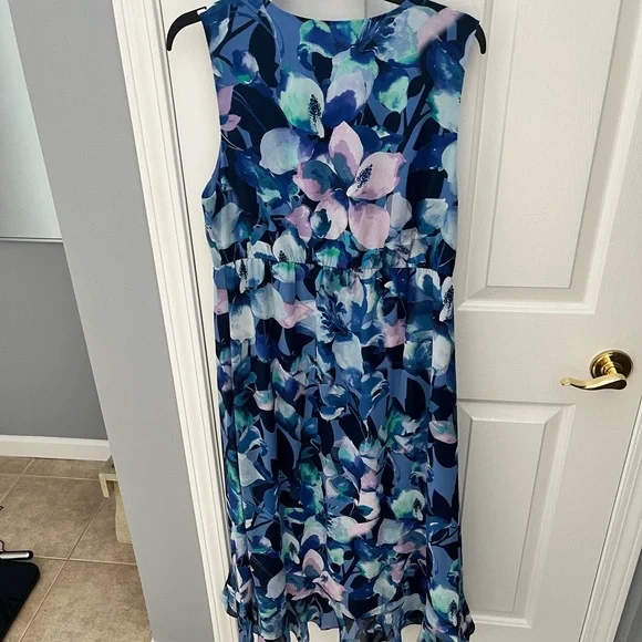 Floral Blue Sleeveless Dress soft Surroundings - new with tags - Picture 5 of 6